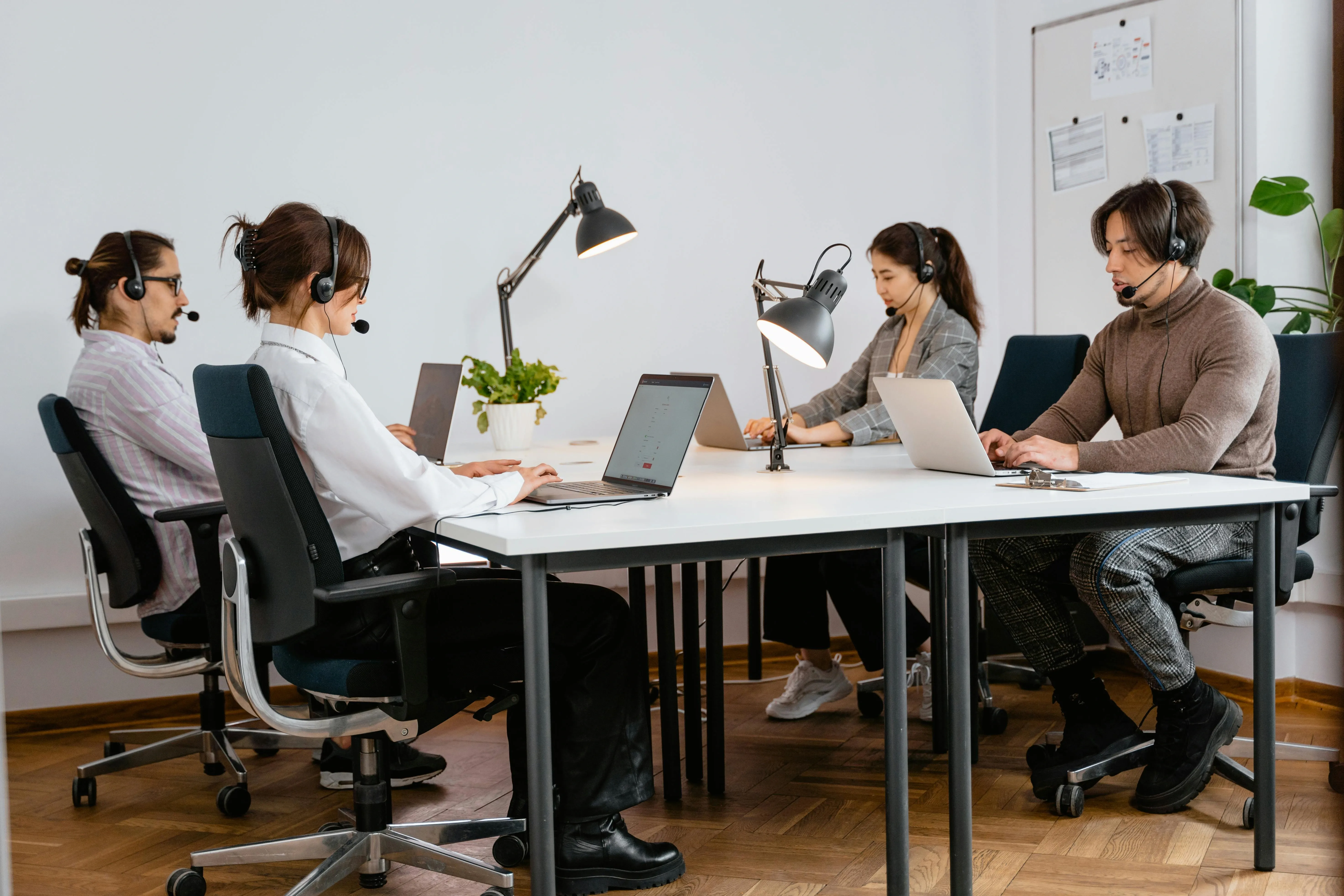 Inbound & Outbound Call Center Solutions